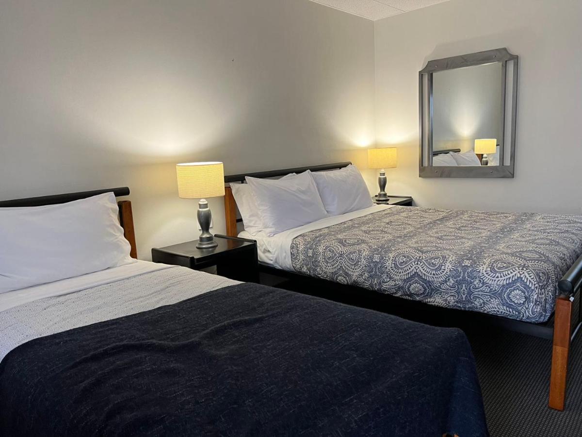 Cooks Endeavour Motor Inn ทวีดเฮดส์ ภายนอก รูปภาพ